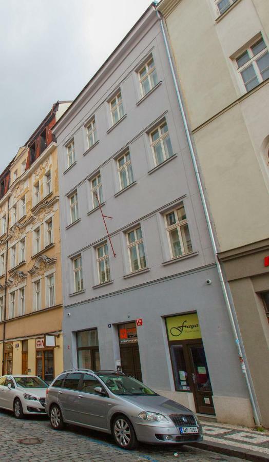 Downtown Suites Chlumova Praga Exterior foto