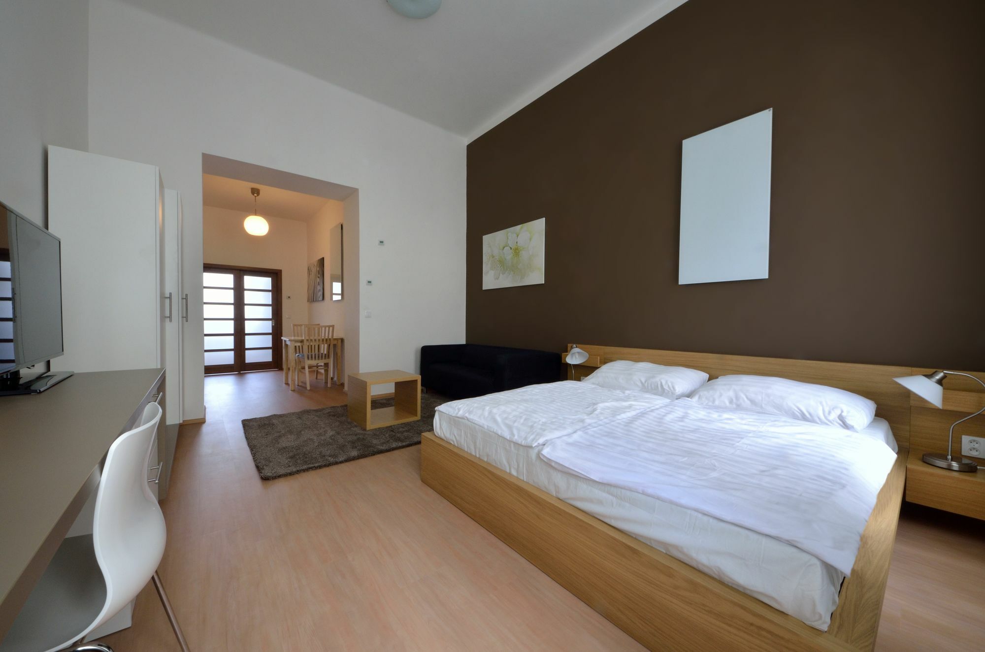 Downtown Suites Chlumova Praga Exterior foto